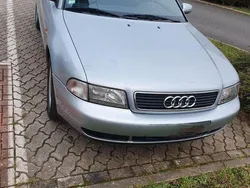Silber Gebraucht 1998 Audi A4 Limousine | 800 € (Superpreis)