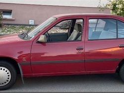 Rot Gebraucht 1985 Opel Kadett Limousine | 7.250 €