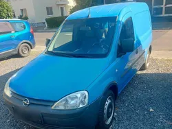 Blau Gebraucht 2001 Opel Combo Van / Kleinbus | 2.800 €