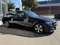 Obsidianschwarz metallic Gebraucht 2023 Mercedes C200 Avantgarde Limousine | 35.890 € (Fairer Preis)