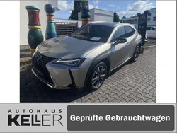Titaniumsilber Gebraucht 2021 Lexus UX 250h SUV | 25.770 € (Fairer Preis)
