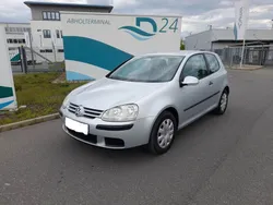 Silber Gebraucht 2005 VW Golf V Comfortline Limousine | 2.290 € (Guter Preis)