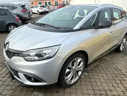 Platingrau Gebraucht 2017 Renault Scénic IV Van / Kleinbus | 8.999 € (Teuer)