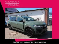 Grau Gebraucht 2023 Dacia Jogger Extreme Limousine | 19.490 € (Fairer Preis)
