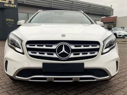 Weiss Gebraucht 2019 Mercedes GLA180 SUV | 17.470 € (Guter Preis)