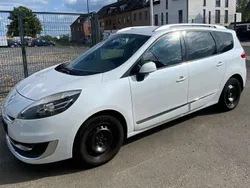 Weiß Gebraucht 2012 Renault Grand Scénic III Van / Kleinbus | 4.999 € (Guter Preis)