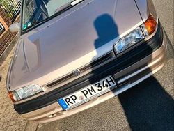 Gebraucht 1992 Mazda 323 Kleinwagen | 1.650 €
