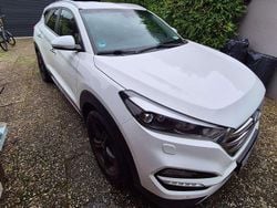 Weiß Gebraucht 2017 Hyundai Tucson Premium SUV | 16.200 € (Guter Preis)