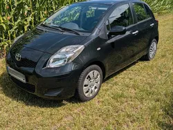 Schwarz Gebraucht 2011 Toyota Yaris Kleinwagen | 3.375 € (Fairer Preis)
