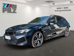 Saphirschwarzmetallic Gebraucht 2024 BMW 330 M Sport Kombi | 46.750 € (Fairer Preis)