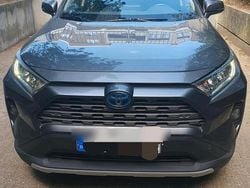 Grau Gebraucht 2021 Toyota RAV4 SUV | 20.500 €