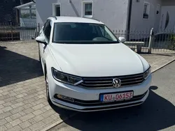 Weiß Gebraucht 2016 VW Passat Comfortline Kombi | 13.300 € (Guter Preis)