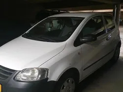 Weiß Gebraucht 2010 VW Fox Kleinwagen | 1.600 € (Fairer Preis)