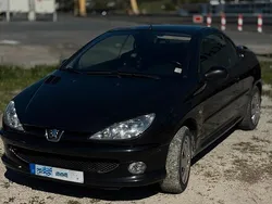 Schwarz Gebraucht 2004 Peugeot 206 CC Cabrio | 1.300 € (Etwas zu teuer)