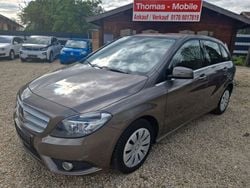 Braun Gebraucht 2013 Mercedes B180 Van / Kleinbus | 7.990 € (Guter Preis)