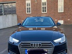 Blau Gebraucht 2017 Audi A4 Ambiente Kombi | 13.500 € (Fairer Preis)