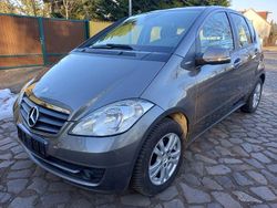 Grau Gebraucht 2011 Mercedes A160 Limousine | 5.000 € (Fairer Preis)