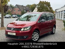 Rot Gebraucht 2011 VW Touran Style Van / Kleinbus | 8.499 € (Fairer Preis)