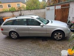 Grau Gebraucht 2005 Mercedes E280 Classic Kombi | 3.350 € (Fairer Preis)