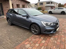 Grau Gebraucht 2016 Renault Mégane GrandTour Life Kombi | 9.770 € (Fairer Preis)