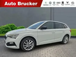 Weiss Gebraucht 2019 Skoda Scala Style Kleinwagen | 16.870 € (Fairer Preis)