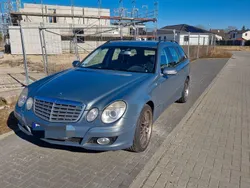 Grau Gebraucht 2007 Mercedes E300 Kombi | 2.200 € (Guter Preis)