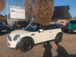 Weiß Gebraucht 2011 Mini Cooper D Kleinwagen | 10.900 €