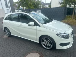 Weiß Gebraucht 2015 Mercedes B220 AMG Van / Kleinbus | 15.500 € (Fairer Preis)