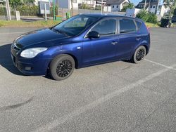 Blau Gebraucht 2007 Hyundai i30 Kleinwagen | 2.600 € (Fairer Preis)