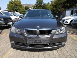 Grau Gebraucht 2006 BMW 330 Kombi | 2.990 € (Fairer Preis)