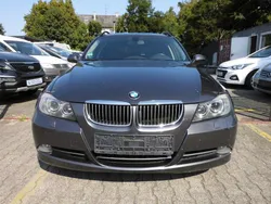 Grau Gebraucht 2006 BMW 330 Kombi | 2.990 € (Guter Preis)