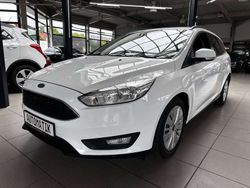Weiß Gebraucht 2015 Ford Focus Business Edition Kombi | 6.890 € (Fairer Preis)