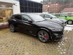 Schwarz Gebraucht 2021 Ford Mustang Mach-E SUV | 27.000 € (Fairer Preis)