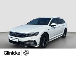 Weiß Gebraucht 2023 VW Passat R-line Kombi | 40.850 €