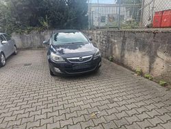 Schwarz Gebraucht 2010 Opel Astra Cosmo Limousine | 2.950 € (Fairer Preis)