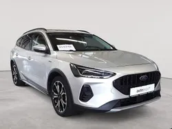 Moondust silber metallic Gebraucht 2022 Ford Focus Active X Kombi | 19.390 € (Guter Preis)
