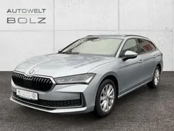 Grau Gebraucht 2024 Skoda Superb Selection Kombi | 30.990 € (Fairer Preis)