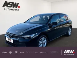 Grenadillschwarz metallic Neu 2024 VW Golf VIII Life Limousine | 26.240 € (Guter Preis)