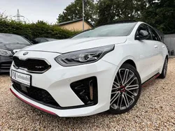 Weiß Gebraucht 2021 Kia ProCeed GT Kleinwagen | 23.890 € (Fairer Preis)