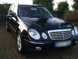 Schwarz Gebraucht 2006 Mercedes E500 Kombi | 6.600 € (Fairer Preis)