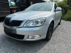 Silber Gebraucht 2012 Skoda Octavia Kombi | 6.990 € (Guter Preis)