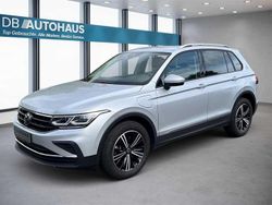 Silber Gebraucht 2023 VW Tiguan Active SUV | 31.590 € (Fairer Preis)