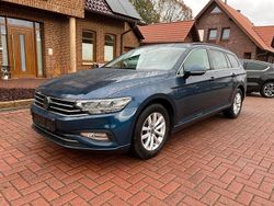 Blau Gebraucht 2023 VW Passat Kombi | 23.499 € (Fairer Preis)