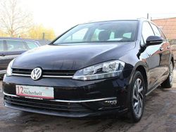 Schwarz Gebraucht 2018 VW Golf VII Sound Kombi | 14.650 €