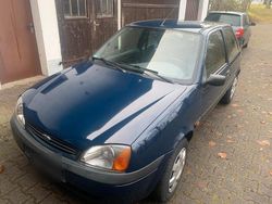 Blau Gebraucht 2000 Ford Fiesta Kleinwagen | 1.400 €