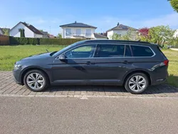 Grau Gebraucht 2020 VW Passat Kombi | 18.500 € (Guter Preis)