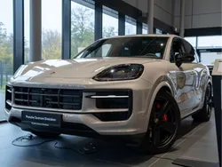 Kreide Gebraucht 2024 Porsche Cayenne S E-Hybrid SUV | 145.900 € (Fairer Preis)