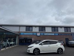 Weiß Gebraucht 2020 Nissan Leaf N-Connecta Kleinwagen | 11.950 € (Guter Preis)