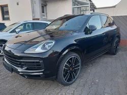 Schwarz Gebraucht 2019 Porsche Cayenne Basis SUV | 52.000 € (Guter Preis)