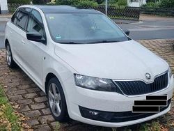 Weiß Gebraucht 2015 Skoda Rapid Elegance Limousine | 4.999 € (Fairer Preis)